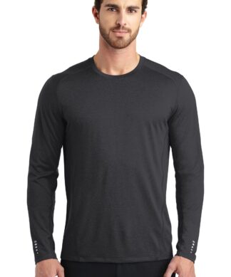 OGIO ENDURANCE Long Sleeve Pulse Crew. OE321